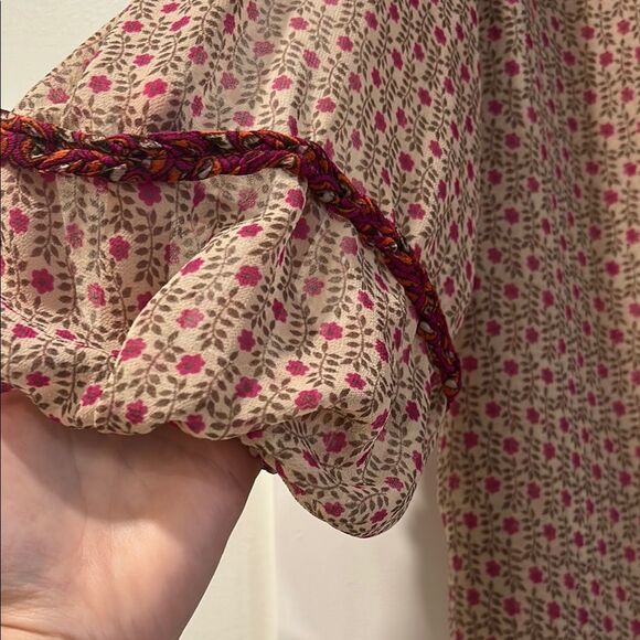 Misa Los Angeles Pink and Cream Floral Blouse, Size Large - Picture 3 of 12